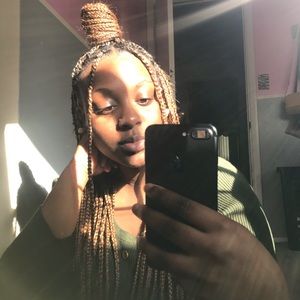 Meet your Posher, Amaree